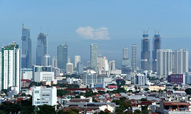 Technology and Construction: Transforming the Building Industry
